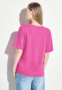 Cecil MIT DETAIL - Triko s potiskem - pink