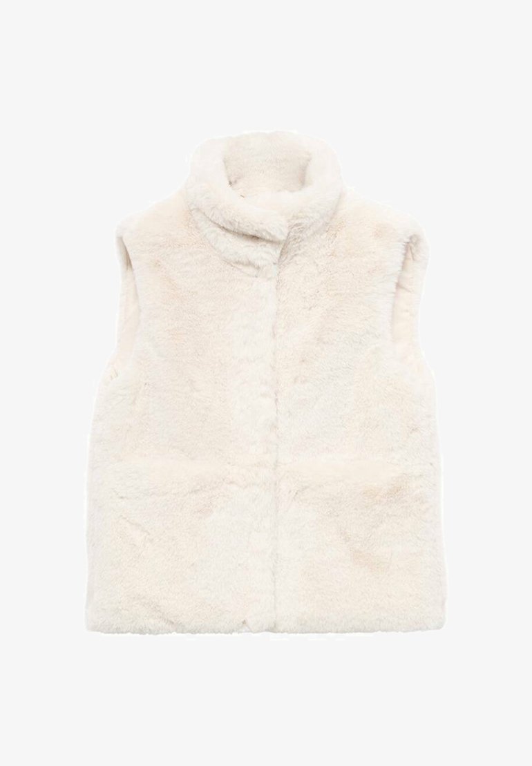 Gilet senza maniche di colore crema in pelliccia sintetica con colletto alto e tasche anteriori, progettato per calore e stile.