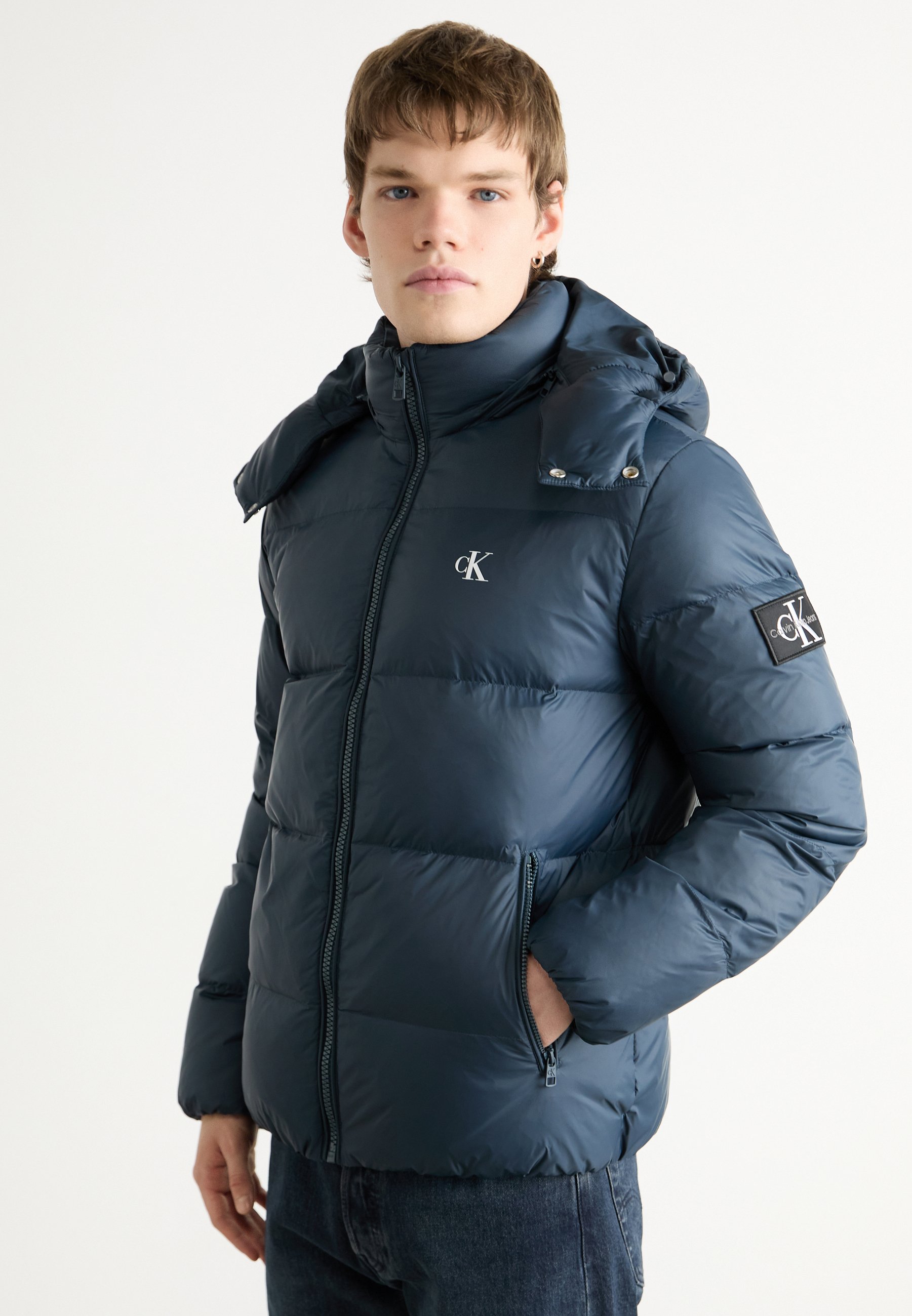 Calvin Klein Jeans ESSENTIALS JACKET - Down jacket - ink/black 