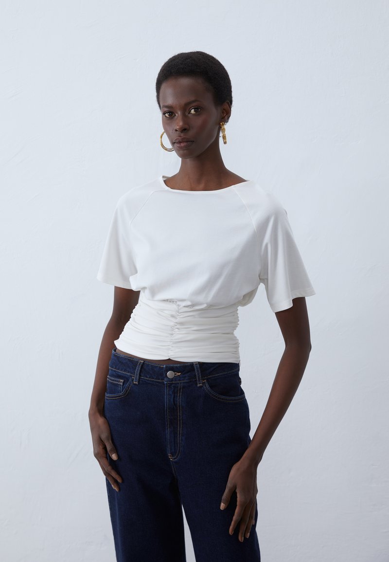 Anna Field by Zalando - TOP - Tricou basic - off-white, Extindeți