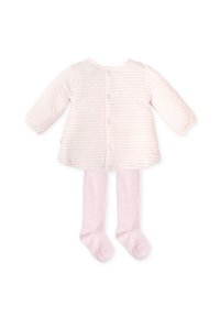 Conjunto de dos piezas para bebé que incluye una camiseta de manga larga a rayas rosa pálido con botones y unas medias rosas lisas a juego. Tela suave, diseño acogedor.
