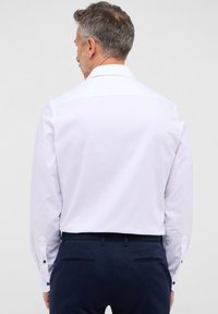 Eterna BAUMWOLLHEMD - SLIM FIT - Hemd - weiß