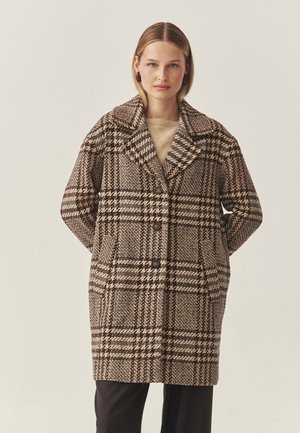 Geruite wollen jas met aardetinten van bruin, beige en crème, voorzien van een grote kraag, knoopsluiting en zijzakken.