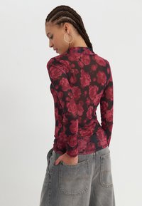 Thumbnail Image 3
