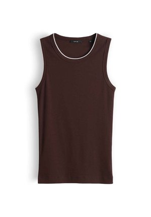 Mouwloos, geribbeld, donkerbruin tanktopje met een ronde hals en witte rand aan de binnenkant van de kraag, plat gelegd op een witte achtergrond.