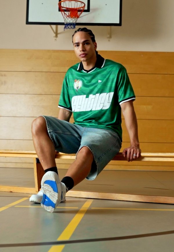 NBA BOSTON CELTICS FOOTBALL - Club wear2