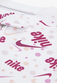 Nike Sportswear PLAY FOR ALL COVER UNISEX - Jumpsuit - white