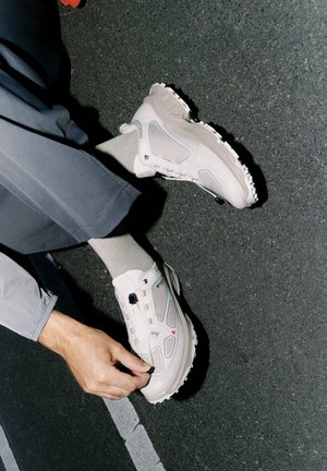 ECCO, ECCO RECEPTOR XP M GTX IF SHOE - Sneakers laag - gravel ice white gravel gravel
