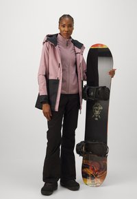 Oakley INSULATED JACKET - Giacca da snowboard - hellrosa