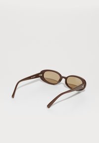 Le Specs OUTTA LOVE UNISEX - Solbriller - dark brown