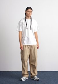 Columbia BLACK BUTTE™ GRAPHIC TEE - T-shirts med print - white