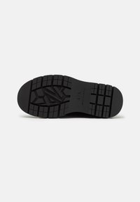 Armani Exchange HALF BOOT - Støvletter - black
