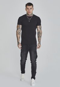 SIKSILK T-shirts basic - black