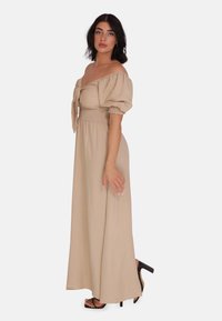 Elara SOMMER - Maxi dress - camel