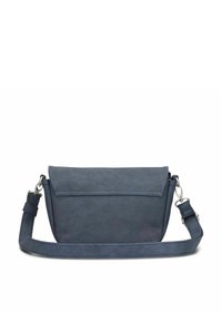 Borsa a tracolla in pelle blu con pattina pieghevole, tracolla regolabile e superficie textured. Presenta un accento in metallo argentato.
