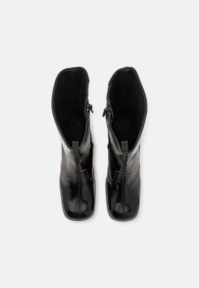 MIISTA CASS  - Kozačky na platformě - black