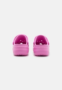 Crocs CLASSIC CUTIE - Pantofole - taffy pink