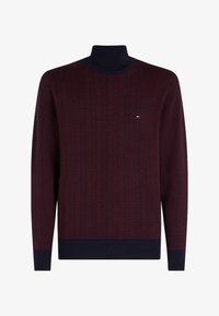 Selezionato, deep rouge desert sky