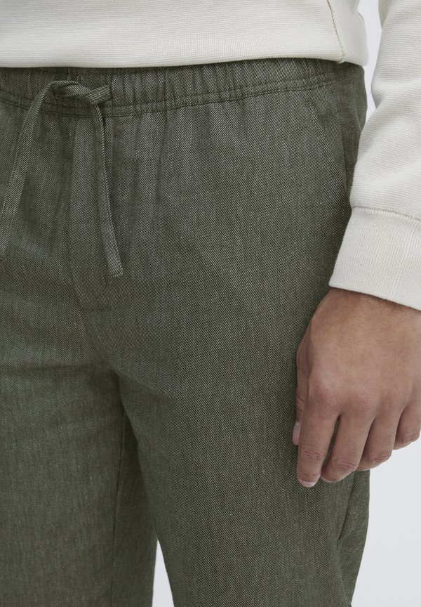 CGPILOU LINEN MIX - Trousers - burnt olive melange2