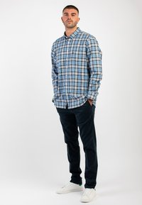 bugatti FUSTAGNO - Pantaloni - blu