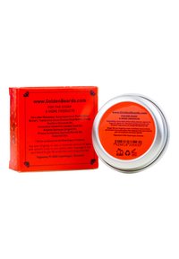 Metallburk med ett silverlock och en klar orange låda med text om ingredienser. Lådan har en geometrisk design och produktinformation.