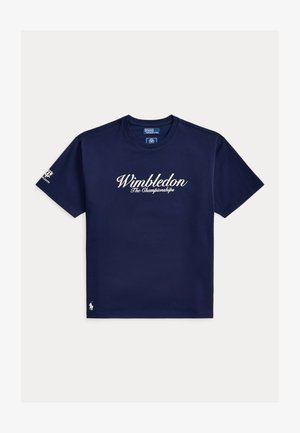 Polo Ralph Lauren, WIMBLEDON BIG FIT GRAPHIC T-SHIRT - T-shirts print - refined navy