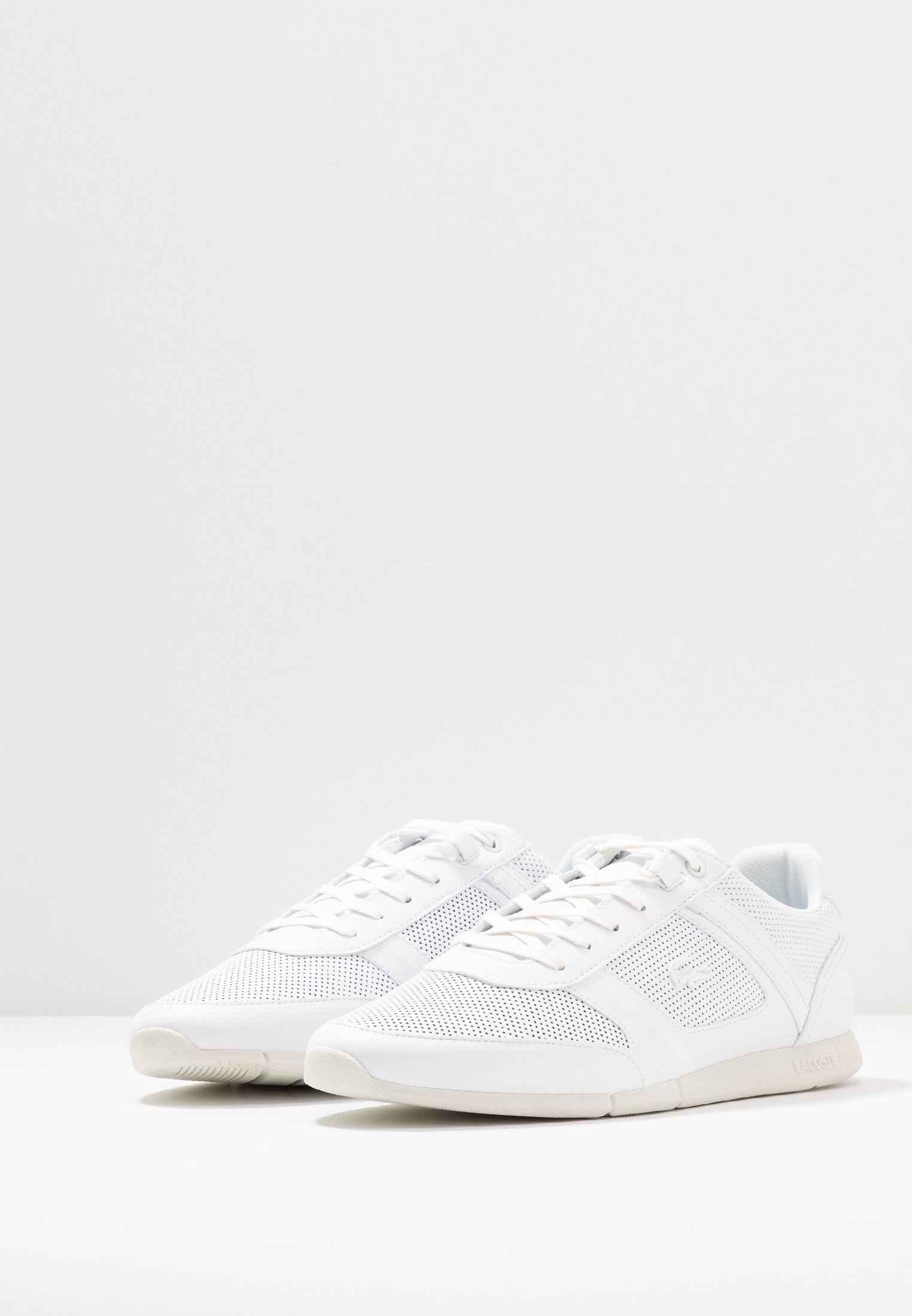 lacoste menerva trainers white