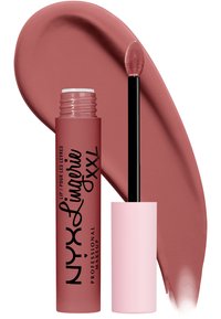 Prodotto labbra NYX Lingerie XXL in un tubo matte color mauve. Caratterizzato da un applicatore rosa morbido, accanto a un campione del colore liquido.