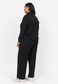 Wasabi Concept WA-SABINA 1 - Sudadera - black