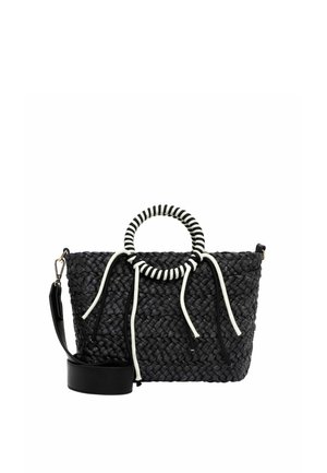 Borsa intrecciata nera con manico tondo a righe, lacci decorativi bianchi e neri e tracolla nera removibile.