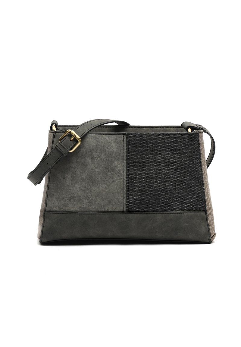 Borsa grigia con un mix di pelle testurizzata e tessuto simile al denim, caratterizzata da una forma rettangolare, tracolla regolabile e dettagli in oro.