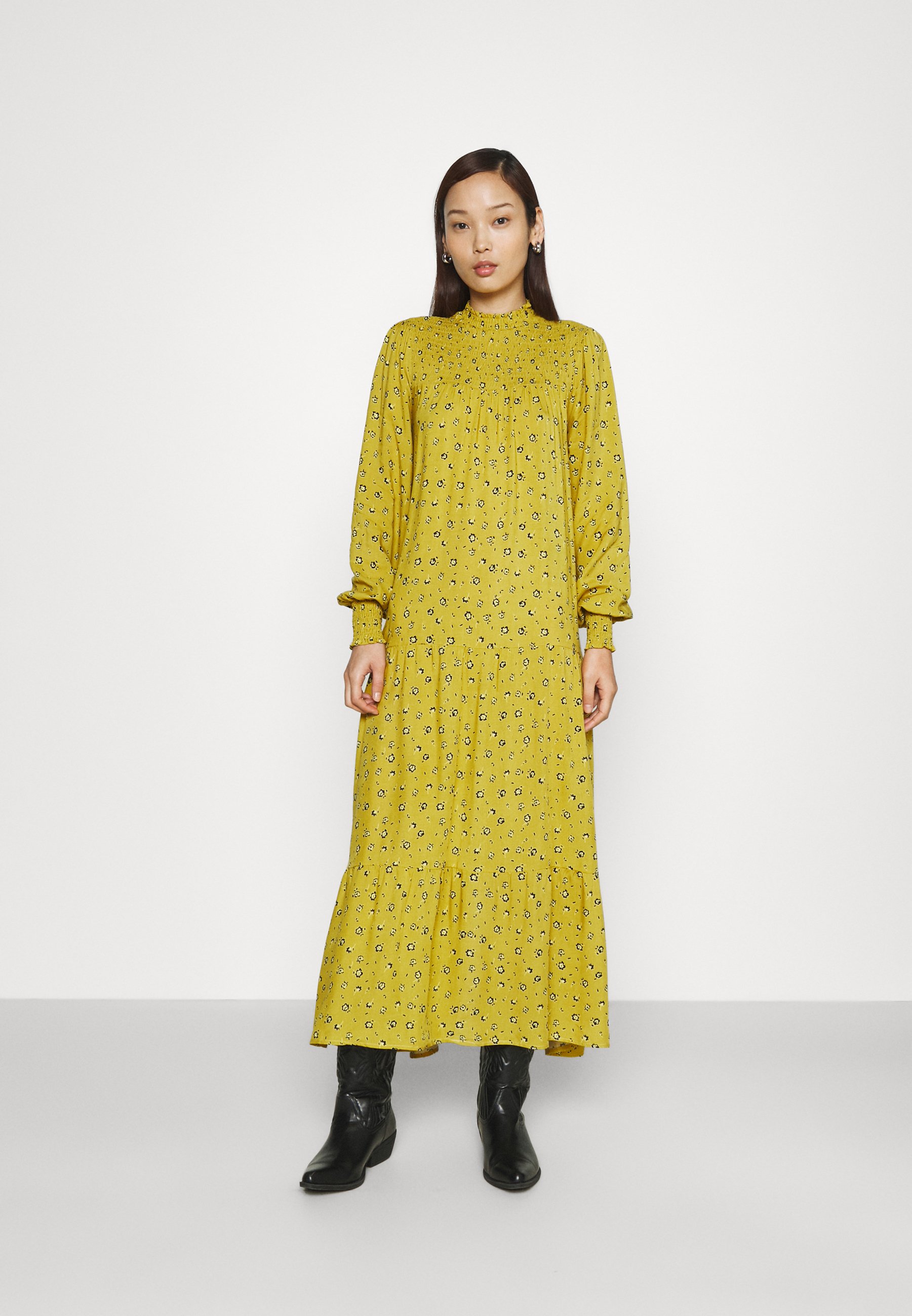 glamorous yellow dress