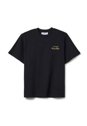 Schwarzes Baumwoll-T-Shirt mit kurzen Ärmeln, rundem Halsausschnitt und goldgesticktem Text "CLUB 1998 Champs-Styles" auf der Brust.