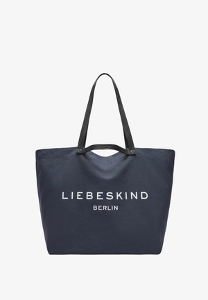 Granatowa płócienna torba na ramię z czarnymi paskami i białym logo "LIEBESKIND BERLIN" z przodu, wyróżniająca się prostym wzornictwem i przestronnym wnętrzem.