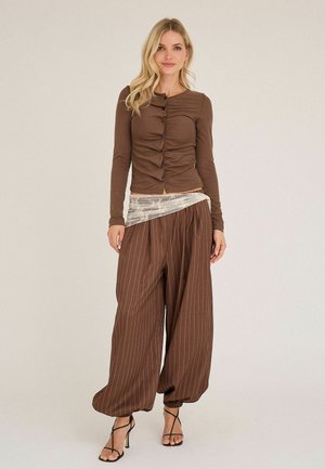A-VIEW, ALISIA BLOUSE - Cardigan - brown