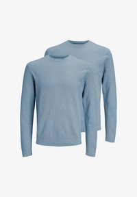 Ei valittu, ashley blue