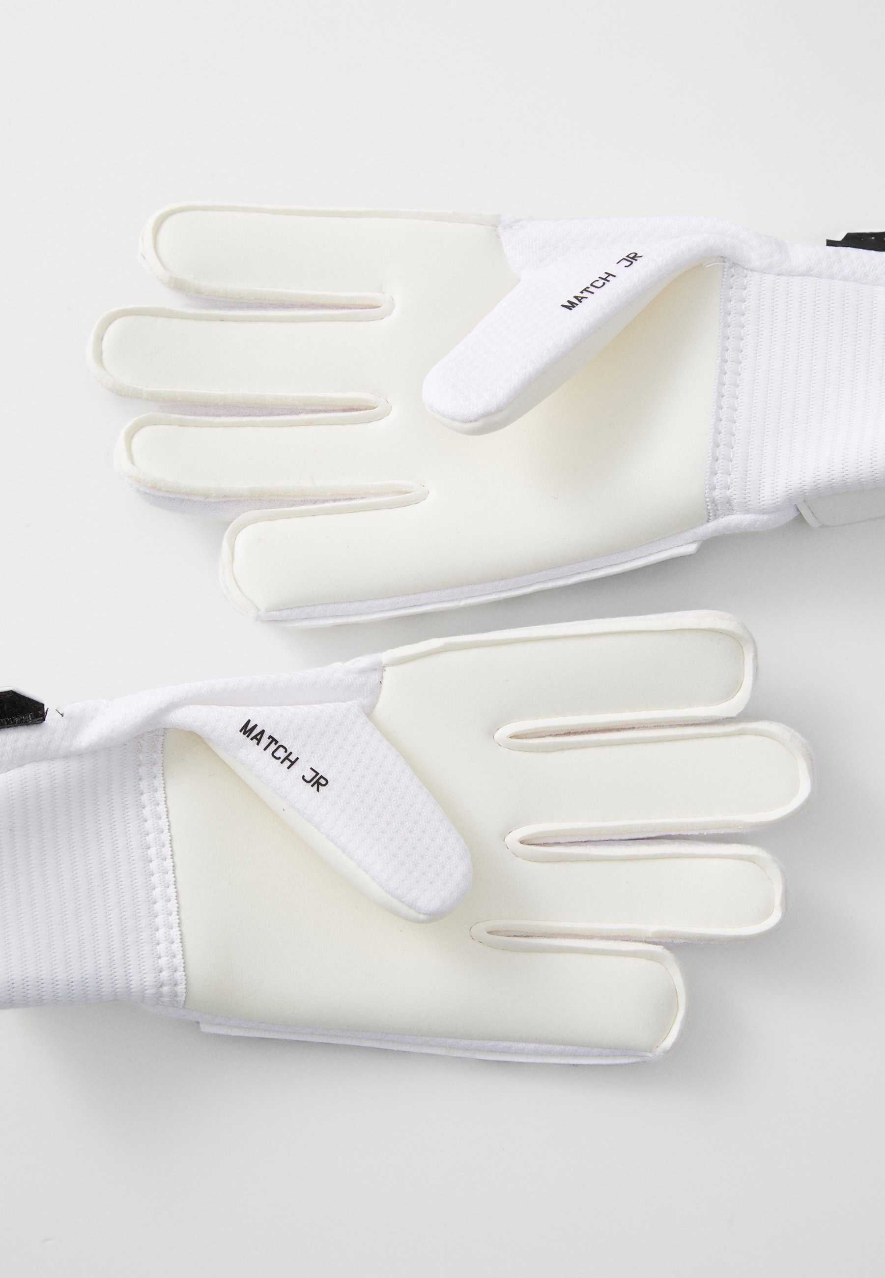 white nike goalkeeper gloves