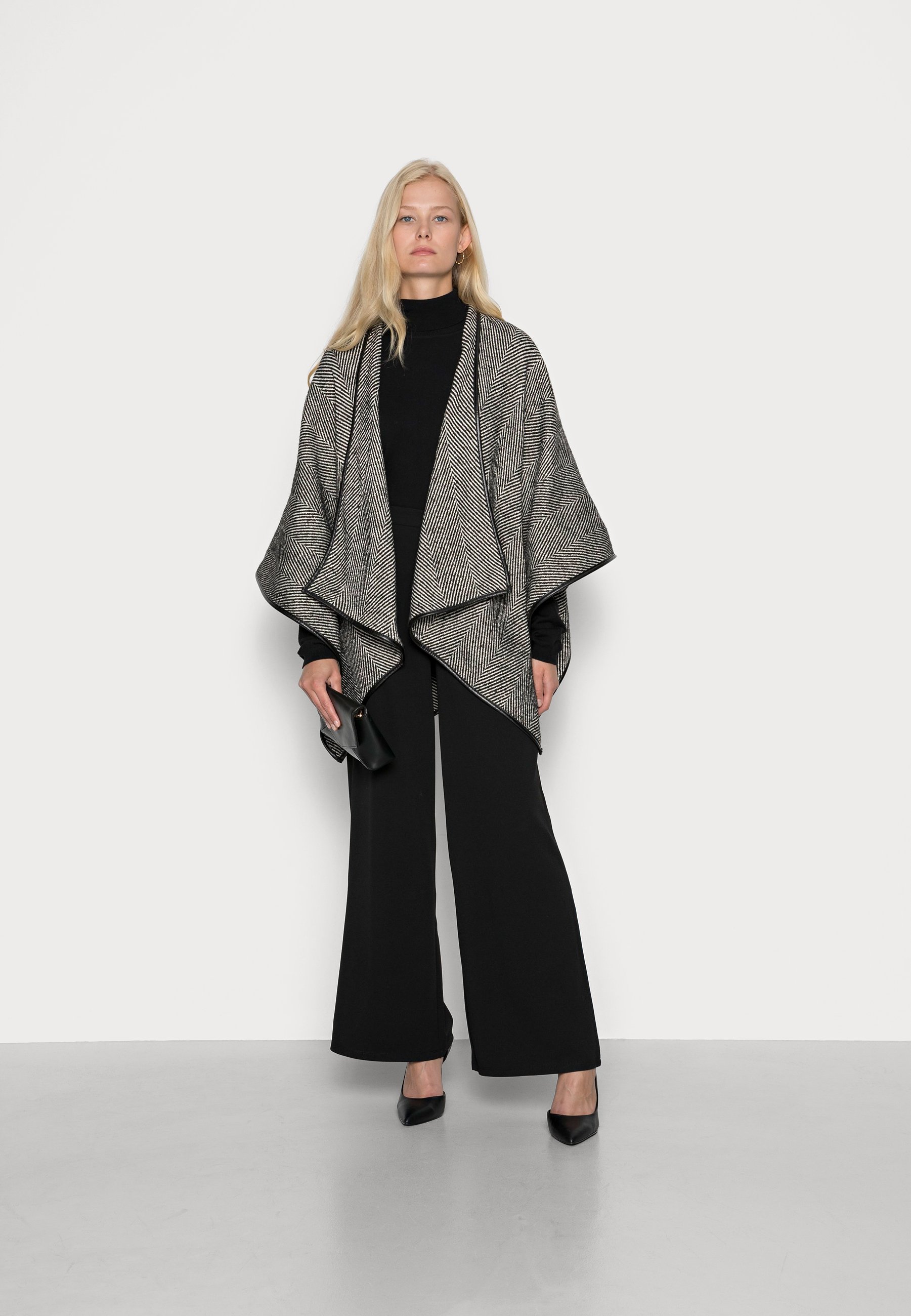 NAF NAF PONCHO - Cape - black/white 