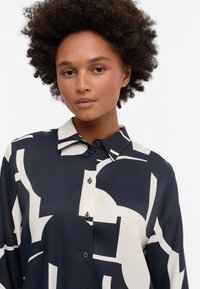 Eterna PRINTBLUSE - LOOSE FIT - Hemdbluse - schwarz