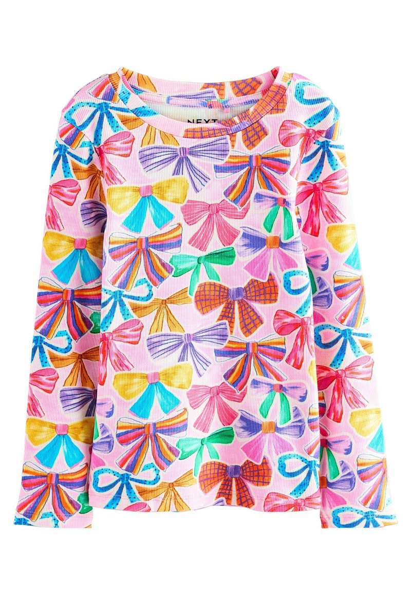 Haut rose à manches longues avec un motif de nœuds colorés de différentes formes et couleurs vives comme le bleu, le jaune, le vert, le violet et l'orange.
