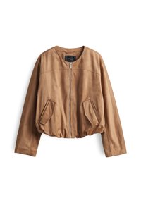 Giacca bomber in suede marrone con collo rotondo, chiusura con zip e due tasche frontali. Texture morbida e design con vita arricciata.