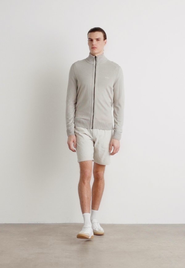 CHINO - Shorts - light beige3