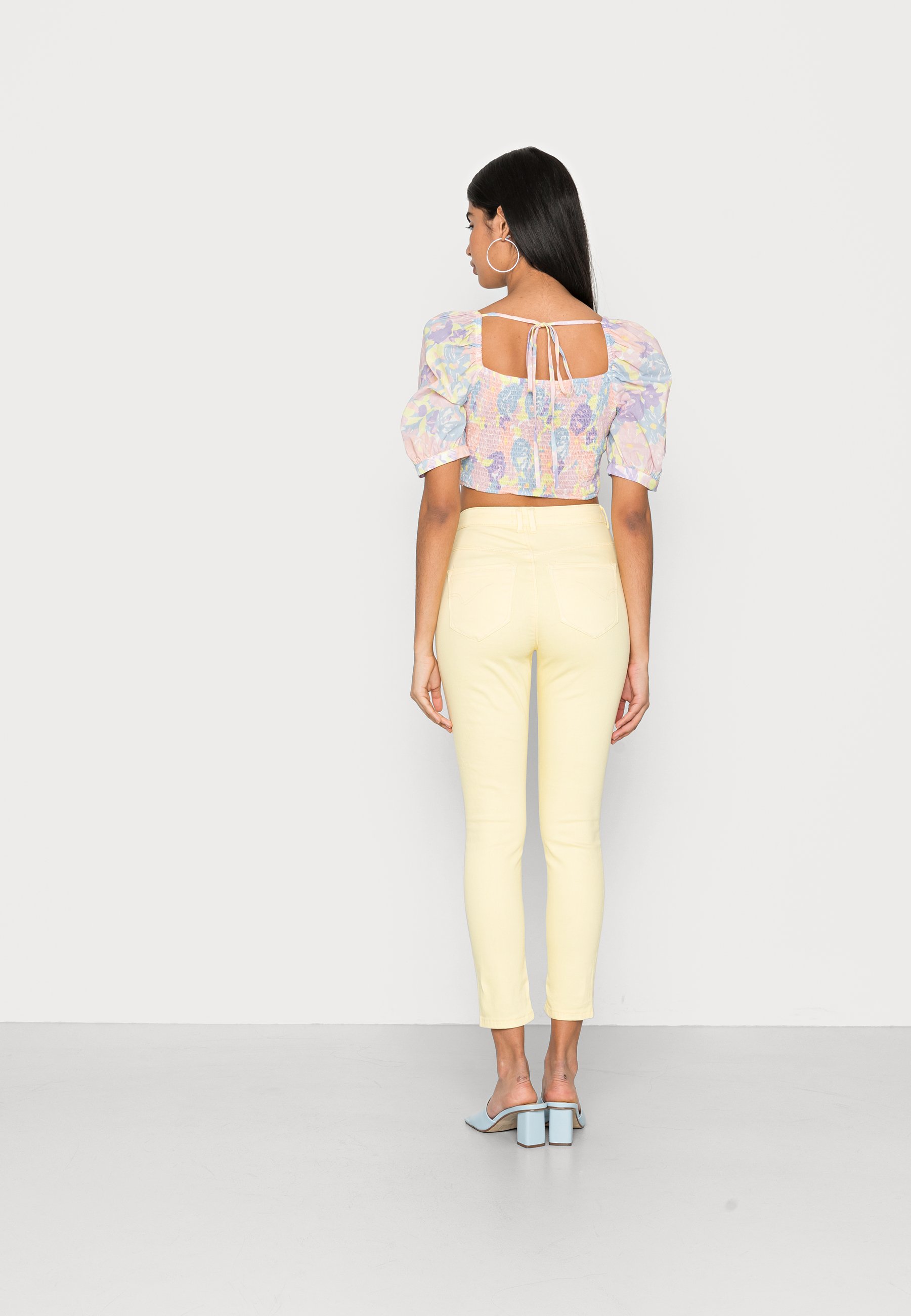 ONLY ONLPAOLA LIFE - Jeans Skinny Fit - lemon meringue/yellow -  Zalando.co.uk