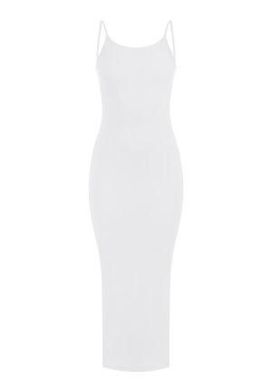 Witte geribbelde midi-jurk met dunne spaghettibandjes, met een bodycon-silhouet en een gladde textuur. Geen zichtbare patronen of hardware.