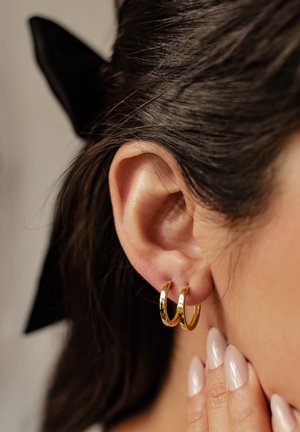 Earrings - gold