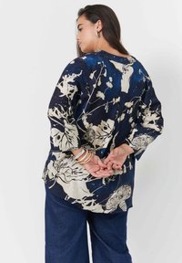 Jean Marc Philippe IMPRESSION FLORAL - Blouse - bleufleur
