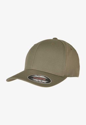 Olivengrønn baseballcaps laget av fleksibelt stoff med buet skjerm og en tettsittende design. Har et logomerke foran.