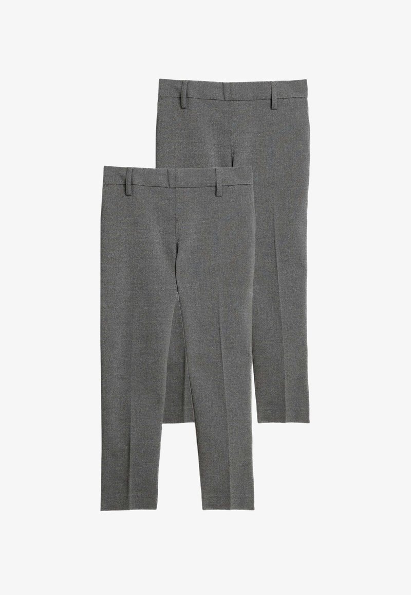 Dva páry šedých elegantních kalhot s poutky na opasek, vystavené ploché na bílém pozadí.