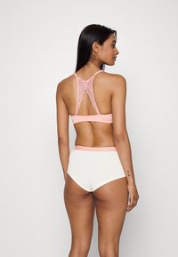 Pieces PCLOGO LADY 4 PACK - Calças - grape wine/black/bright white/rose violet