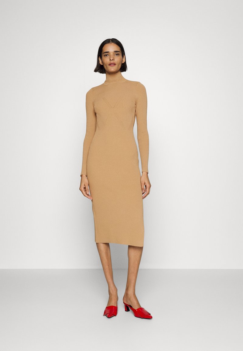 Milly BUSTIER TURTLE NECK DRESS Jumper dress caramel/light brown Zalando.co.uk
